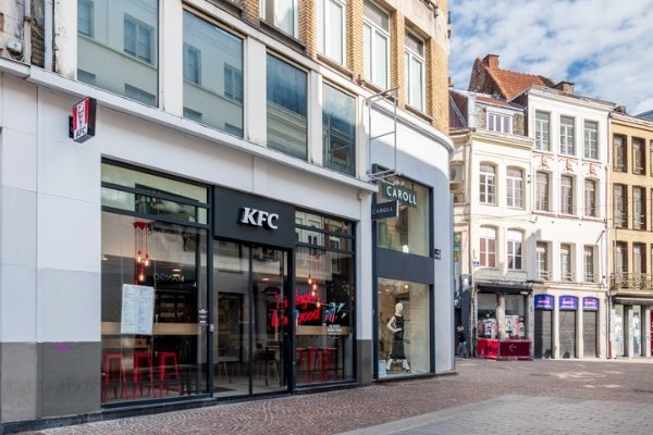 Restaurant KFC , rue de Béthune à Lille pour le lot métallerie