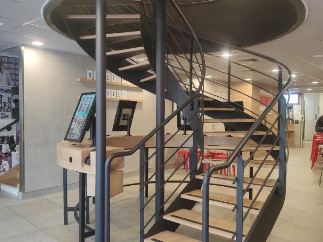 Restaurant KFC , rue de Béthune à Lille pour le lot métallerie