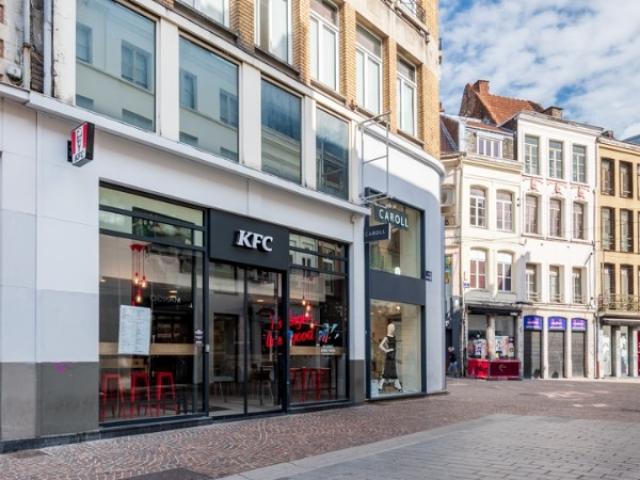 Restaurant KFC , rue de Béthune à Lille pour le lot métallerie