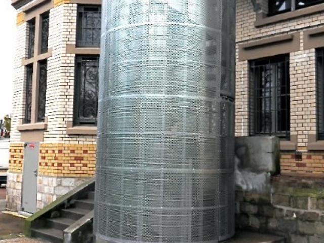 Cage d'escalier en ossature métallique
